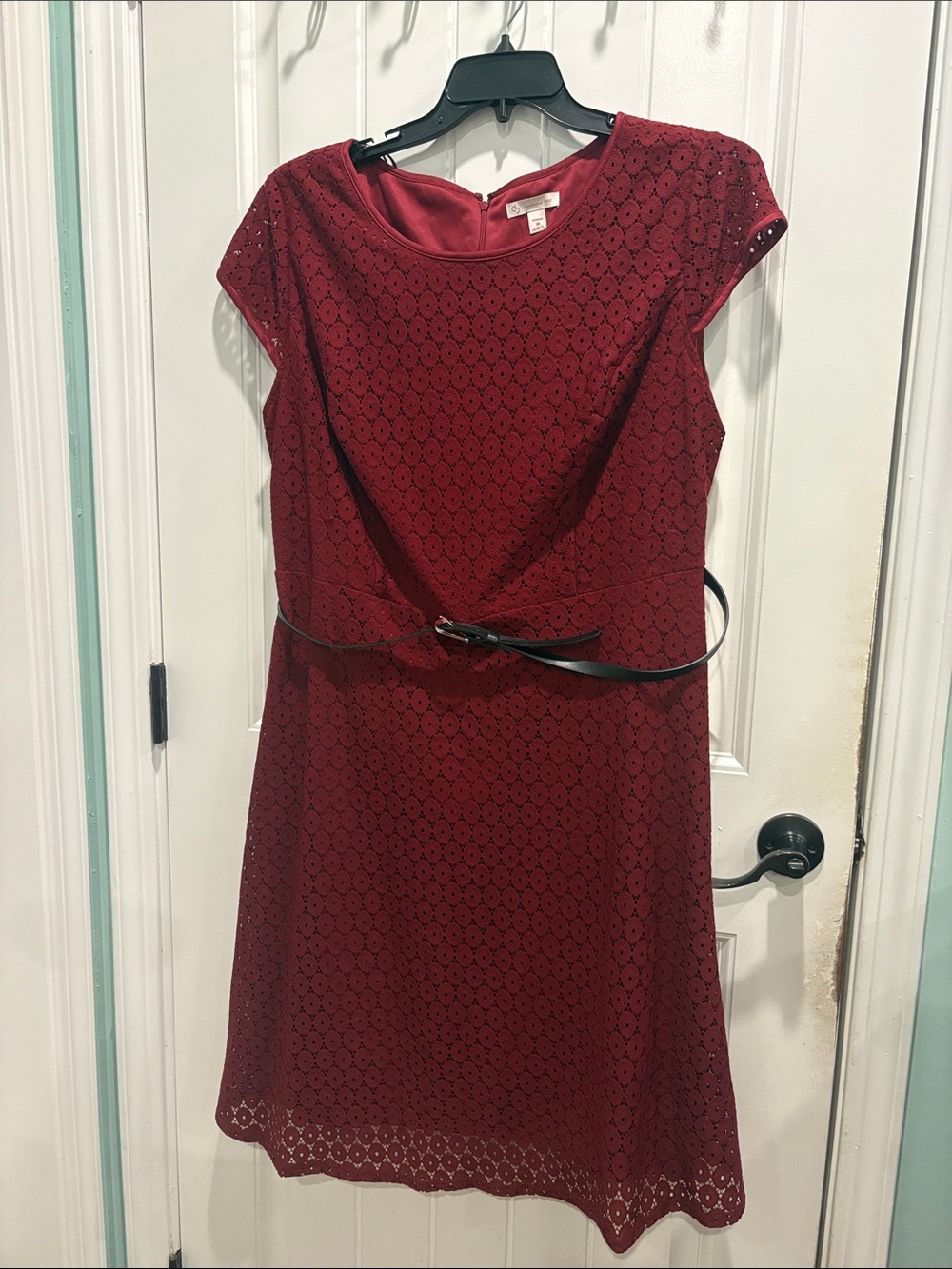 Charter Club cranberry/ Burgundy Lace Cap-Sleeve eyelet lace Belted dress sz. 18